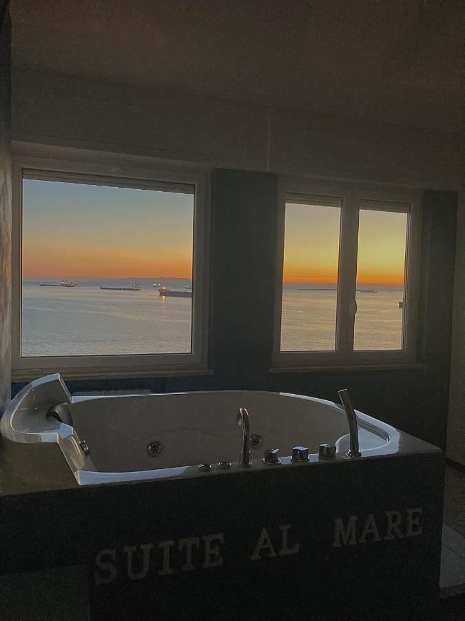 Suite Al Mare Taranto Exterior photo